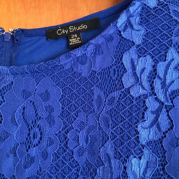 Blue Short Lace Dress - Picture 2 of 3